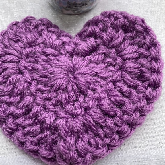 Heart Crochet Scrubby 4.25 x 4 inches and Mini Cupcake Bath Fizzie 2.5 oz Purple - Picture 5 of 9
